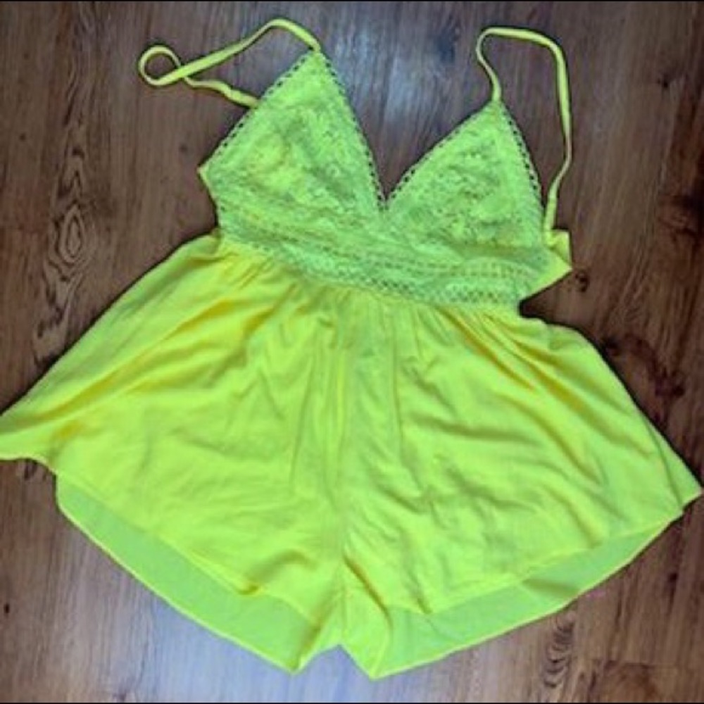 Yellow romper Fashion nova